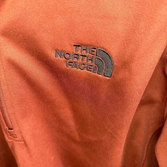 The North Face - Tech Glacier quarter zip sweatshirt - rust color - Picture 4 of 5